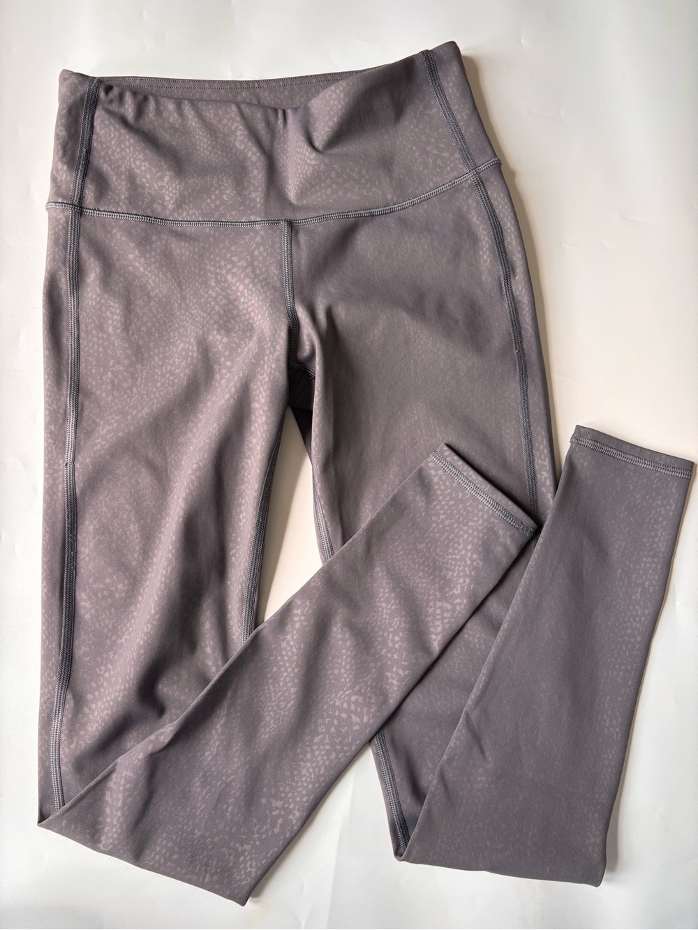 Athleta High Rise Printed Leggings XS Gray Mauve 27” Yoga Workout - Picture 2 of 5